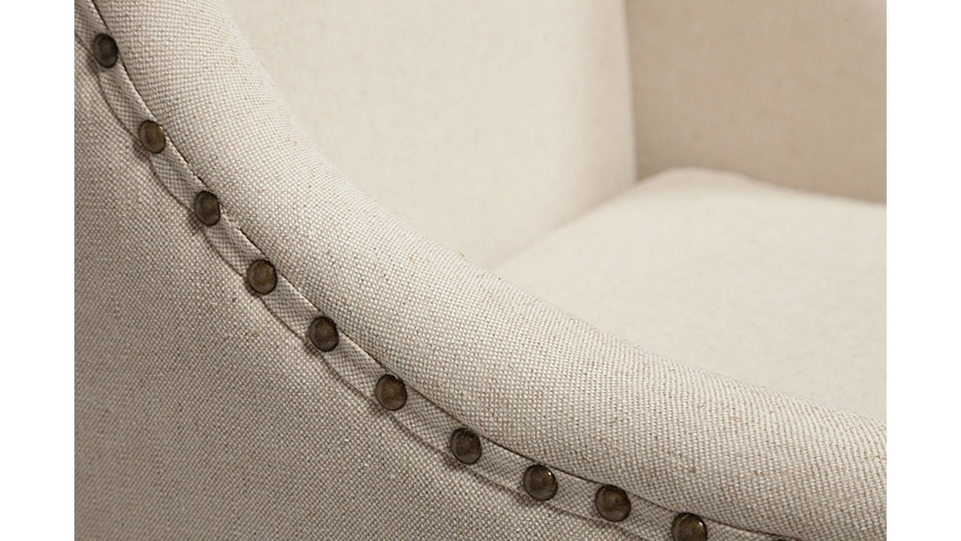 Кресло Nailhead Fabric Armchair Белый Лен